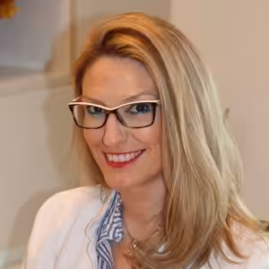 Speaker - Dr. Sara Pempelfort